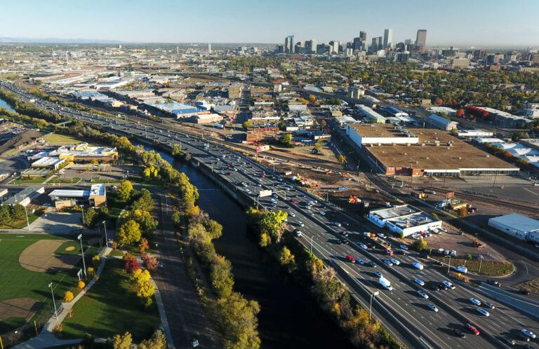 Operativo en la I-25: Cinco agencias refuerzan la seguridad vial ante choques fatales