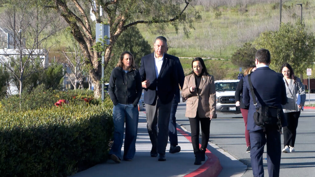 Líderes en San Diego Luchan por Inspección en el Centro de Detención de Otay Mesa Ante Condiciones Insalubres