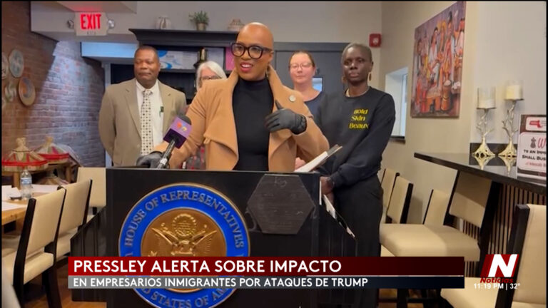 La Congresista Pressley Respaldando a los Empresarios Inmigrantes en Tiempos de Cambio