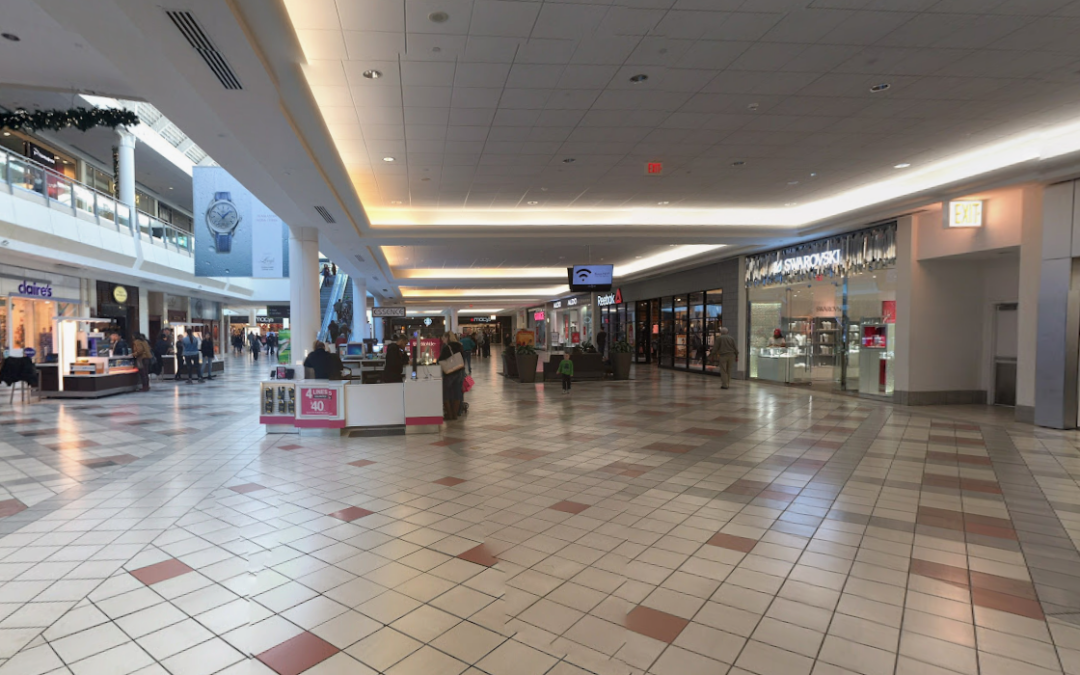 Refuerzan la seguridad en South Shore Plaza ante posibles amenazas de toma