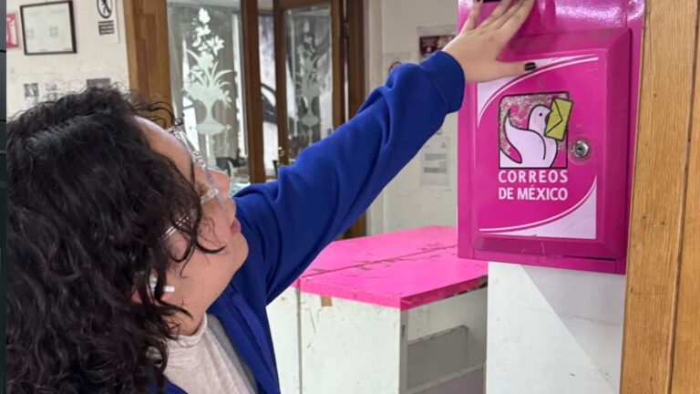 Joven Duranguense Utiliza el Correo para Contactar a su Amiga en Argentina