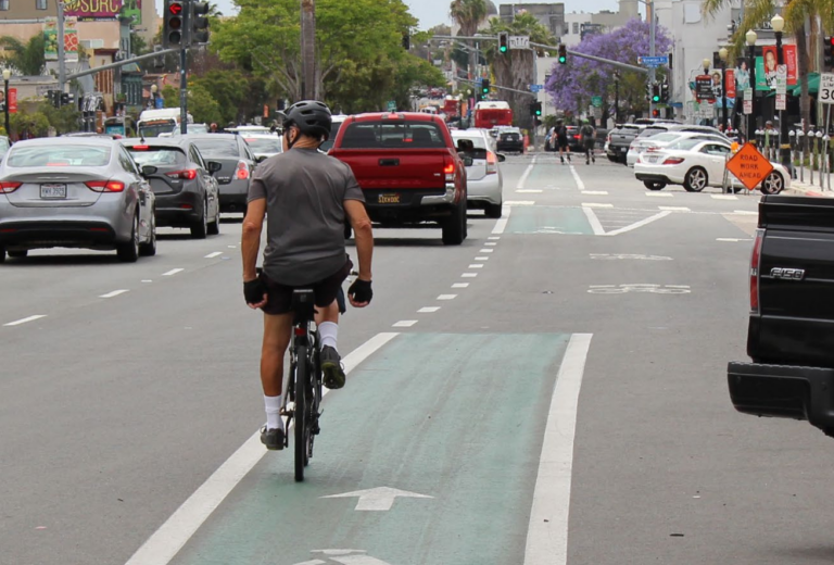 San Diego Implementa Reducción de Velocidad para Mejorar la Seguridad Vial