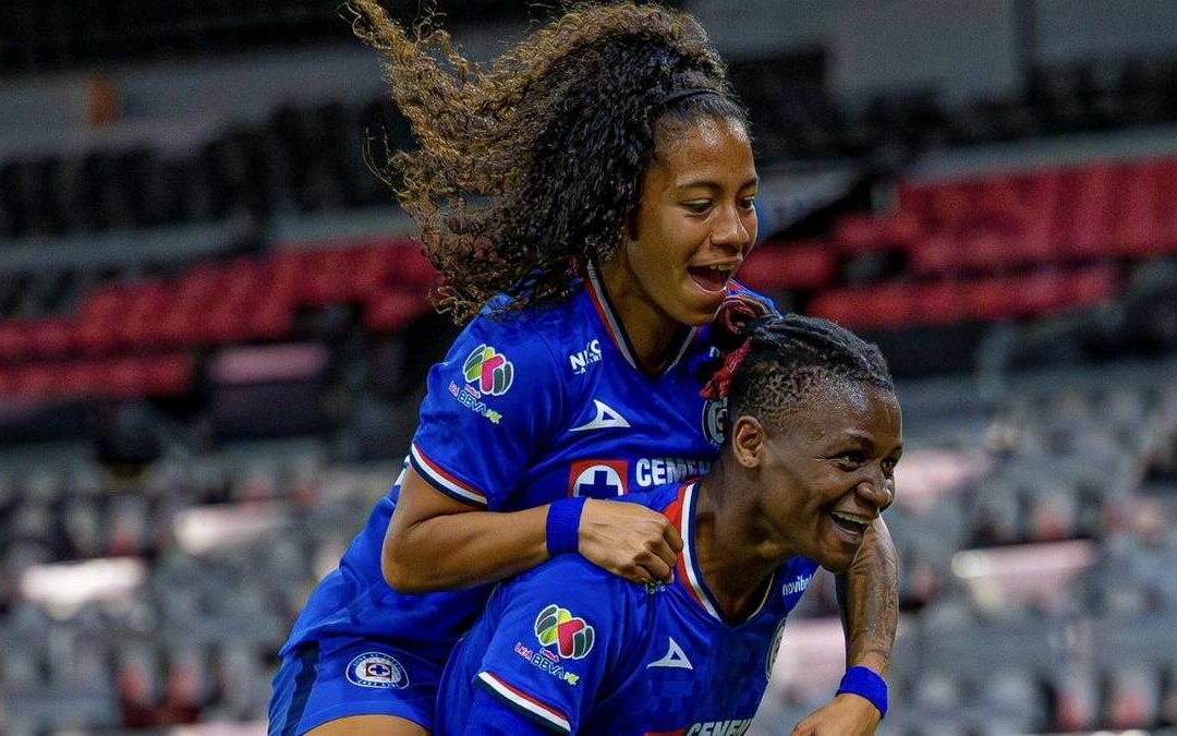 Cruz Azul Femenil Logra una Victoria Apasionante sobre Atlas en un Duelo de Goles