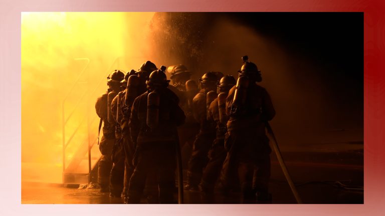 Cadetes de Bomberos de Laredo Superan Prueba de Fuego en Entrenamiento Intensivo