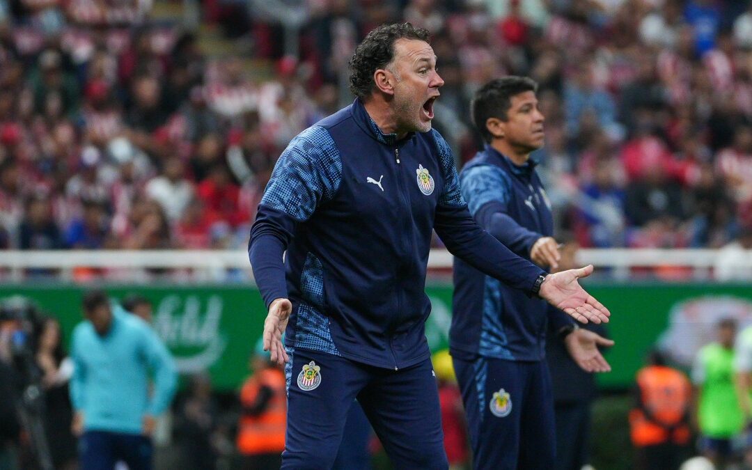 Cruz Azul detiene la racha perfecta de Chivas en un emocionante duelo de Liga MX