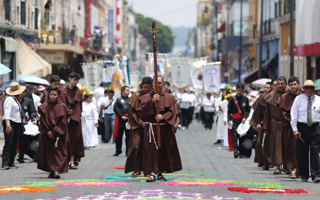 Todo lo que necesitas saber sobre la Procesión del Viernes Santo en Puebla 2026: Fechas, ruta y tradiciones