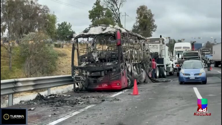 Impactantes Imágenes De Vehículos Calcinados En México