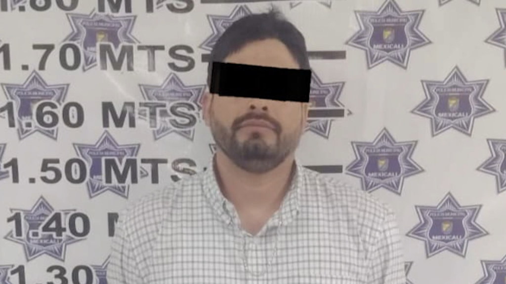 Detención de Hombre en el Valle de Mexicali por Agresión a Mujer y Daños a Patrulla