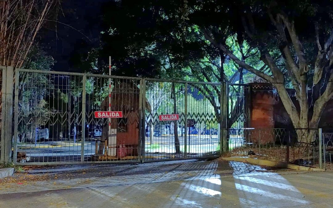 Bloqueos en Guadalajara: Más de mil turistas atrapados en el Zoológico de Guadalajara