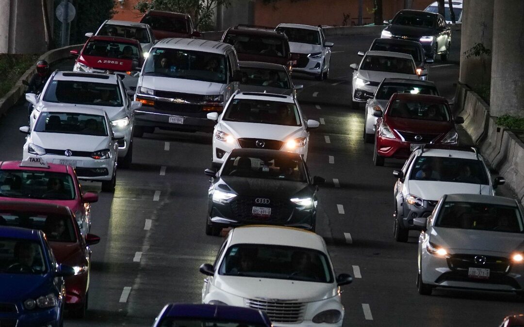 Hoy No Circula en CdMx y Edomex: Conoce las Restricciones del 1 de Abril de 2026