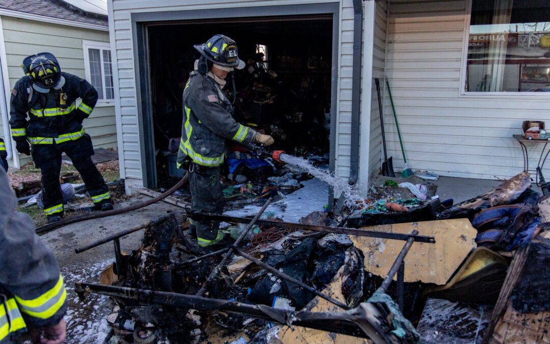 Incendio en Aurora Desplaza a Familia: Cinco Personas Afectadas