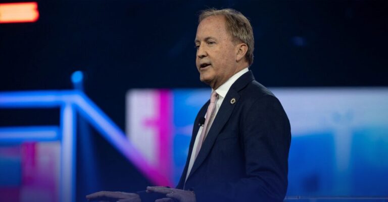 Propuesta de ‘Sharia City’ en Texas Cancelada Tras Investigación del Fiscal General
