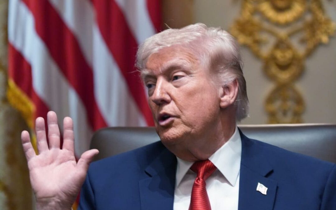 Donald Trump: Su Firma Destacará en los Nuevos Billetes de Estados Unidos