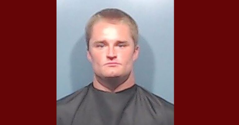 Hombre de Texas detenido por delitos graves contra menores bajo custodia de otra agencia