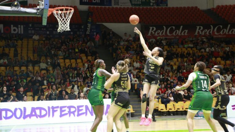 Morgan Jones destaca en la emocionante victoria de Fuerza Regia sobre Santas en la LNBP 2026