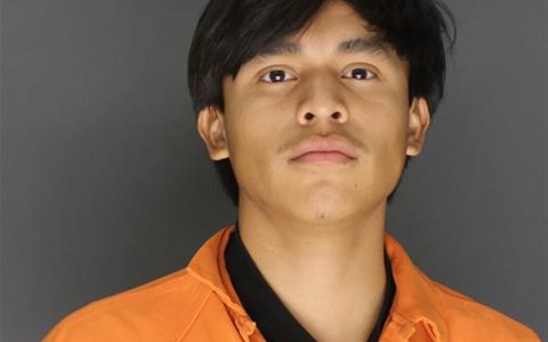 Tiroteo en Aurora: Arrestan a Joven de 19 Años por Balacera en Parada de Autobús