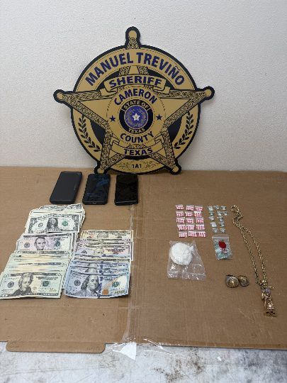 Arrestan a dos hombres en Brownsville por posesión y distribución de narcóticos