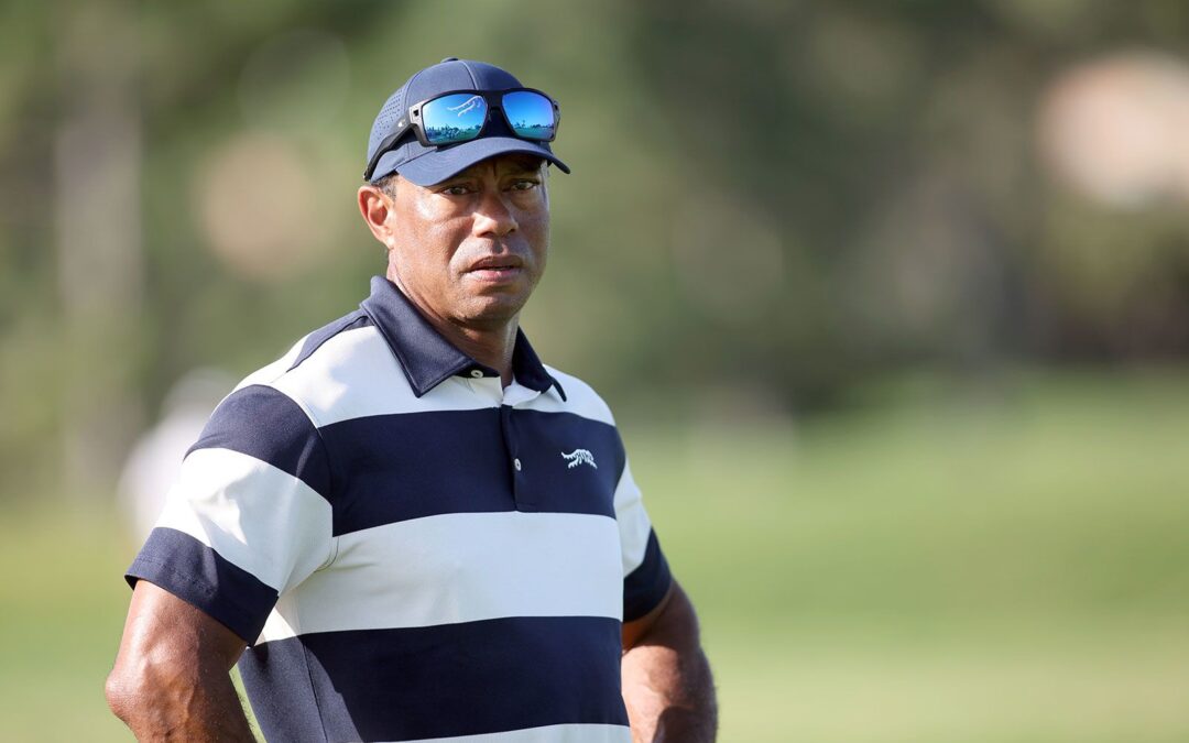 Tiger Woods en Accidente de Volcadura en Florida; Detenido por Presunto DUI