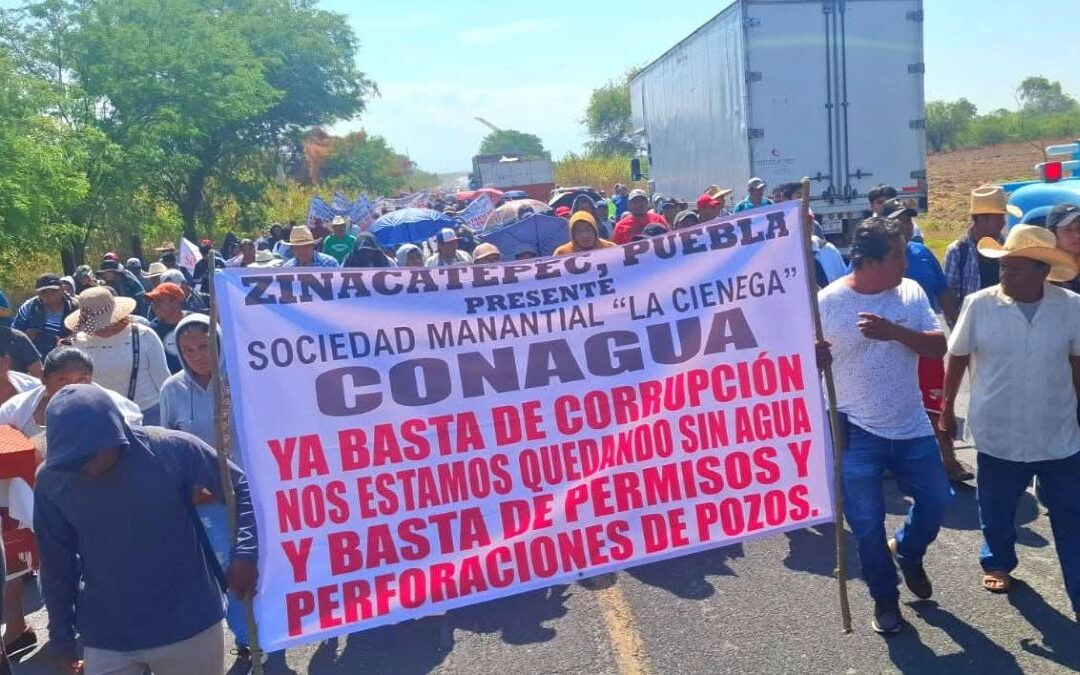 Conflicto por el agua en Puebla: Cierre de la carretera Tehuacán-Teotitlán por sobreexplotación