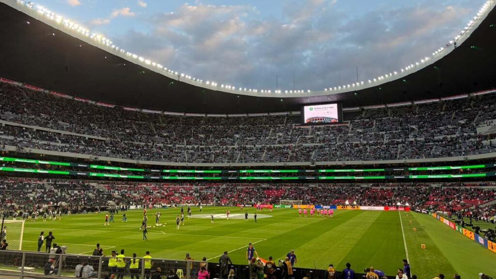 Tragedia en el Estadio Banorte: Aficionado fallece antes del partido México vs Portugal