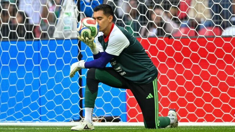 Tala Rangel Brilla como Portero de Chivas en el Enfrentamiento México vs Portugal