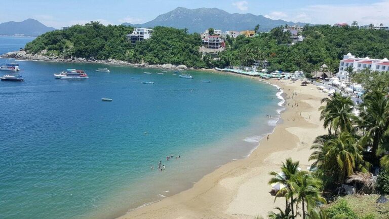 Descubre las Playas Más Cercanas a Querétaro y los Precios de Casetas en 2026