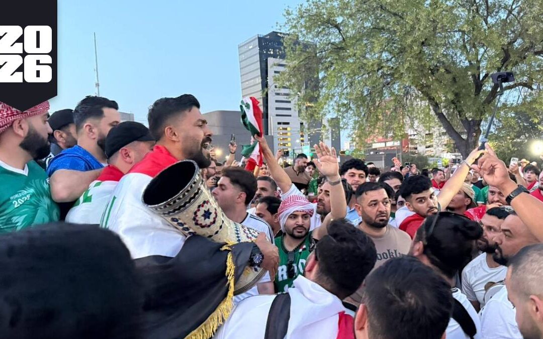 Aficionados de Irak Inundan la Macroplaza antes del Partido Decisivo contra Bolivia