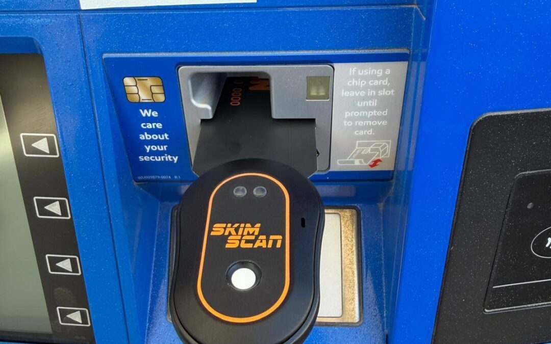 Policía de Alton realiza inspecciones preventivas para detectar dispositivos de “skimming”