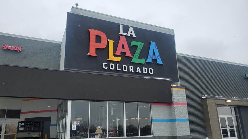 Filtraciones de Agua Causan Daños en Productos en La Plaza Colorado de Aurora