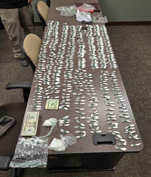 arrestan a presunto distribuidor de cocaína tras parada de tráfico en roma