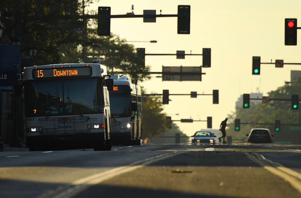 Revitalización del Corredor de Colfax Avenue: Aurora Recibe Casi 40 Solicitudes para la Nueva Junta de Desarrollo