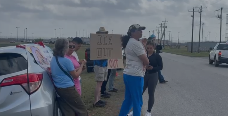 Liberan a estudiante de McAllen tras protestas por detención migratoria