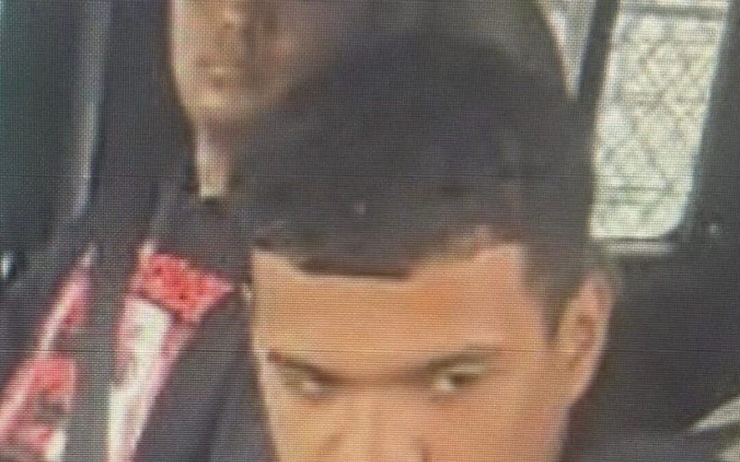Policía de Brownsville busca identificar a personas de interés por robo de vehículo