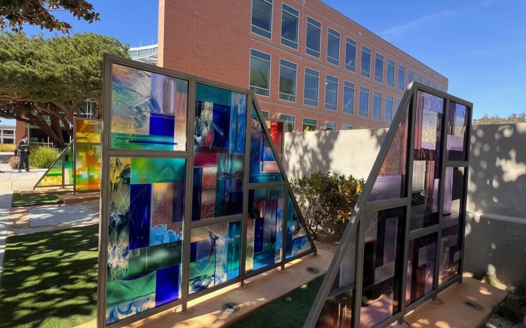 Inauguran Jardín Conmemorativo del COVID-19 en Monterey para Honrar a las Víctimas y Héroes de la Pandemia