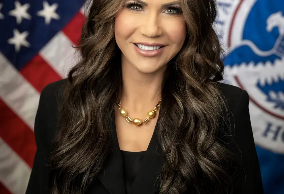 Donald Trump Anuncia la Salida de Kristi Noem del DHS y Nuevo Rol en Seguridad Nacional