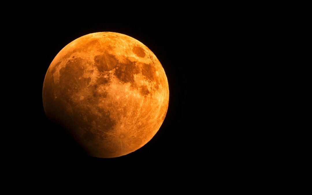 Eclipse Lunar Total: Un Evento Astronómico Imperdible en Colorado Antes del Amanecer