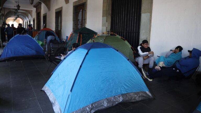 CNTE Anuncia Paro Nacional y Protestas en el Zócalo CdMx: Detalles y Consecuencias