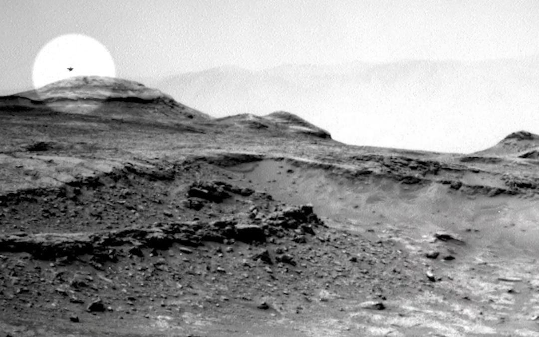 Curiosity en Marte: Imagen provoca debate sobre posible objeto volador en el cielo