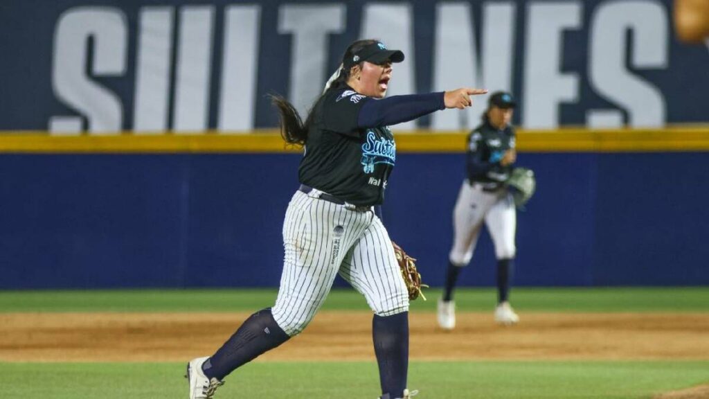 Sultanes Femenil toma ventaja en la serie contra El Águila de Softbol