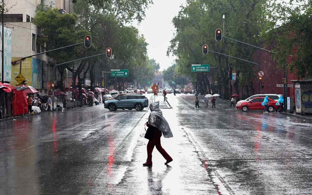 Clima CdMx: Pronóstico del Tiempo y Consejos para Hoy, 1 de Abril