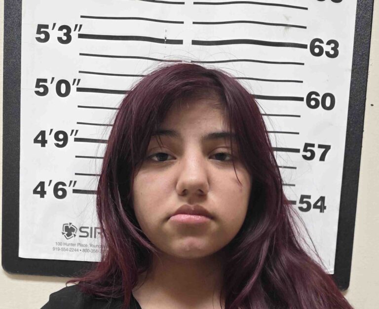 Arrestan a estudiante tras amenaza escolar que obligó al cierre preventivo en Edcouch-Elsa High School
