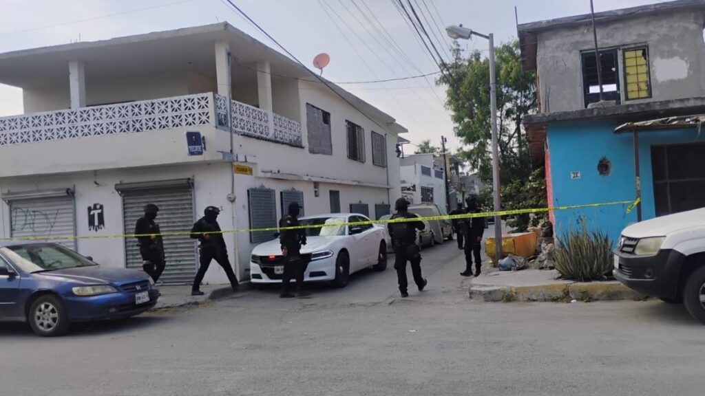Impactante ataque armado en Monterrey: hombre herido de bala en Valle de Santa Lucía