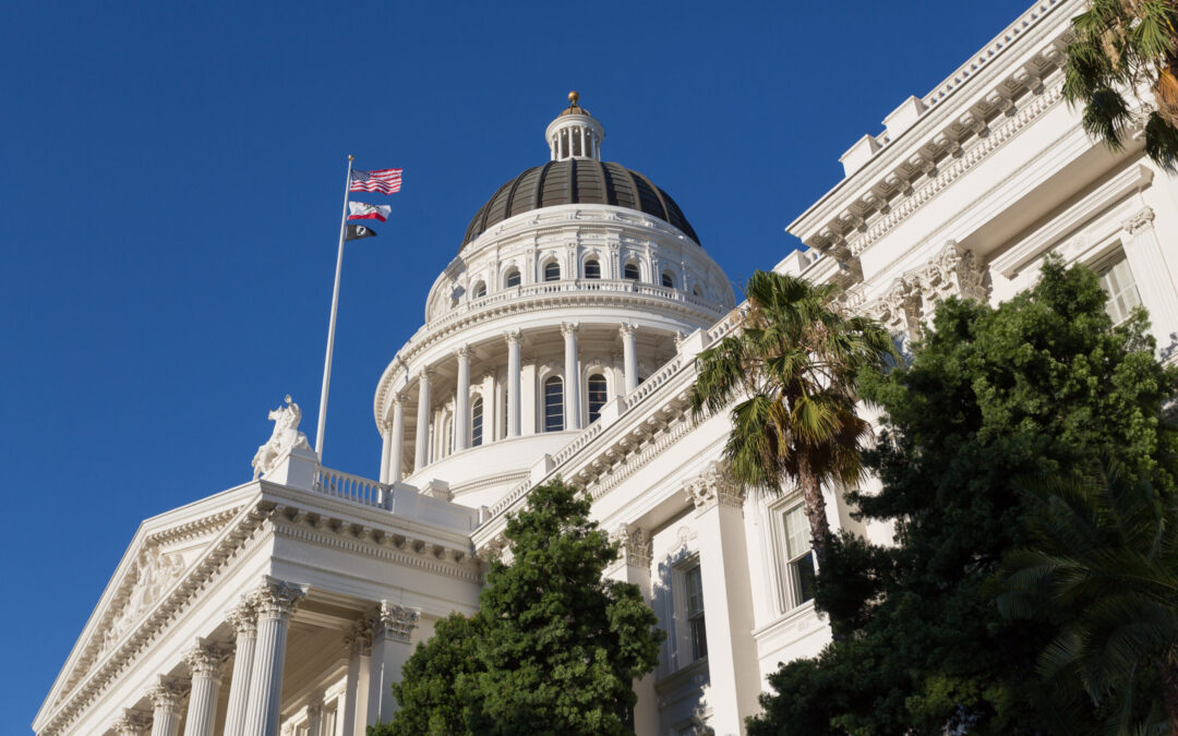 Fiscal General de California Lidera Demanda Contra Orden Ejecutiva de Trump sobre Elecciones