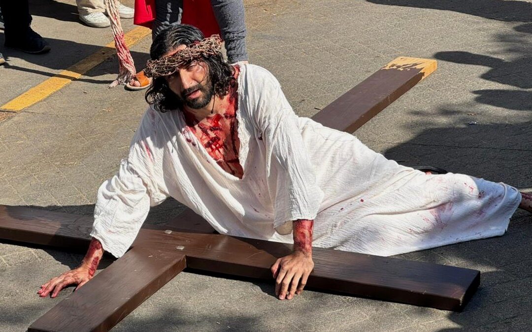 Experiencia Espiritual: Viacrucis en Guadalajara 2026 Durante el Viernes Santo