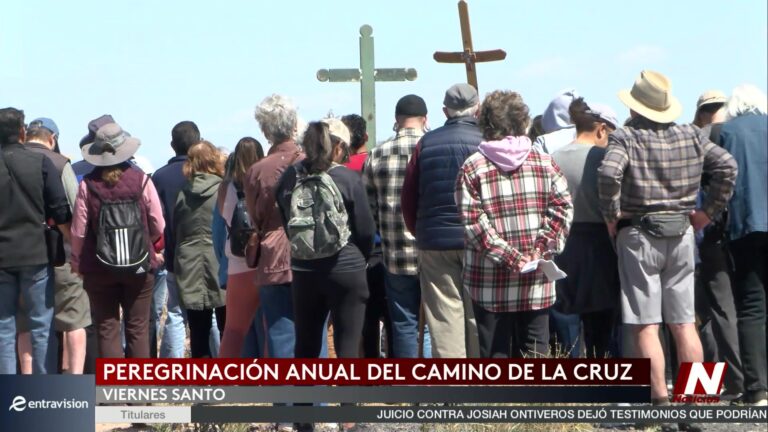 Peregrinación del Vía Crucis en Albuquerque: Una Tradición de Fe y Reflexión