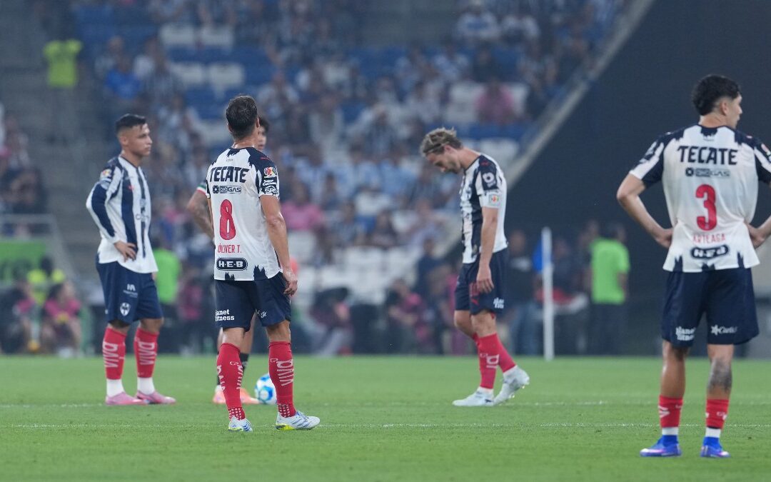 Rayados Enfrenta su Peor Mes con Nico Sánchez: Un Marzo para Recordar