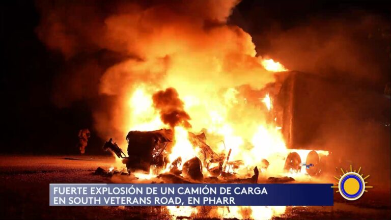Explosión Impactante En Pharr: Camión De Carga Detonado
