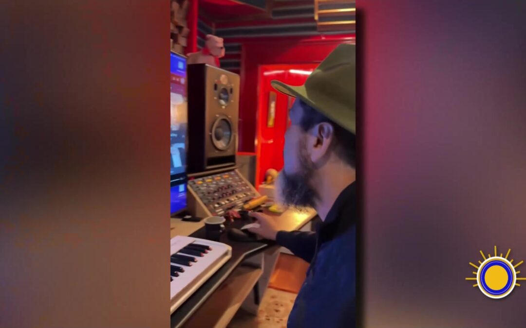 Rayito De Nostalgia: Rayli Barba Y Elefante Reafirman El ‘Amor Del Bueno’