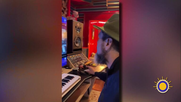 Rayito De Nostalgia: Rayli Barba Y Elefante Reafirman El ‘Amor Del Bueno’