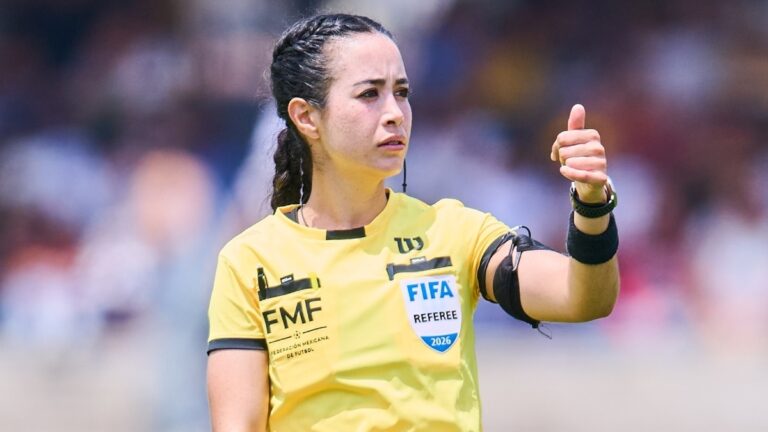 Katia Itzel Responde a la Controversia en el Partido Pumas vs Mazatlán